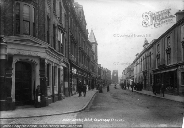 Photo of Newton Abbot, Courtenay Street 1901