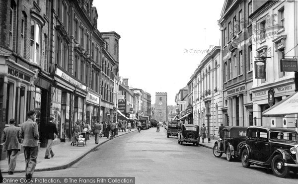Photo of Newton Abbot, Courtenay Street c.1955