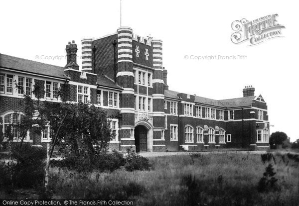Photo of Newton Abbot, Seale Hayne College 1918
