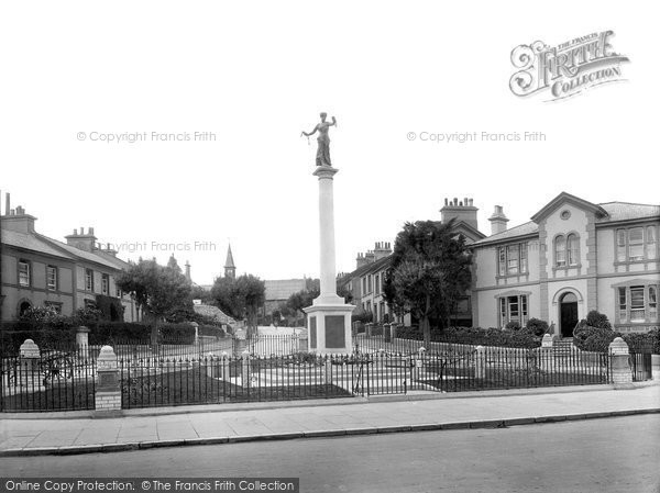 Photo of Newton Abbot, War Memorial 1922