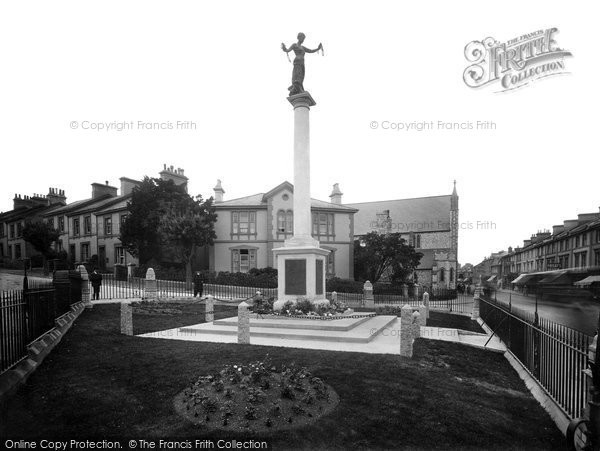 Photo of Newton Abbot, War Memorial 1922