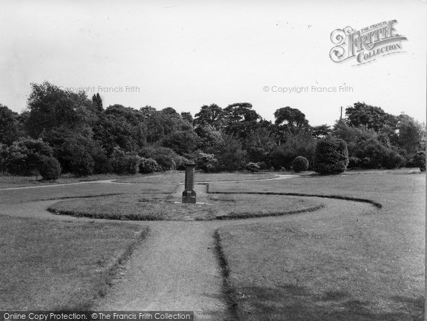 Photo of Newton Le Willows, Mesnes Park c.1955