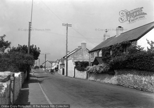 Photo of Newton, The Village c.1950