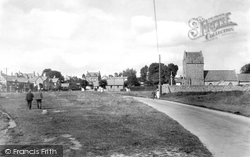 Village 1938, Newton