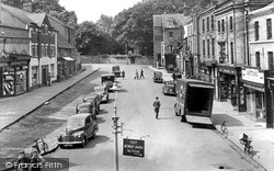 High Street c.1950, Newtown