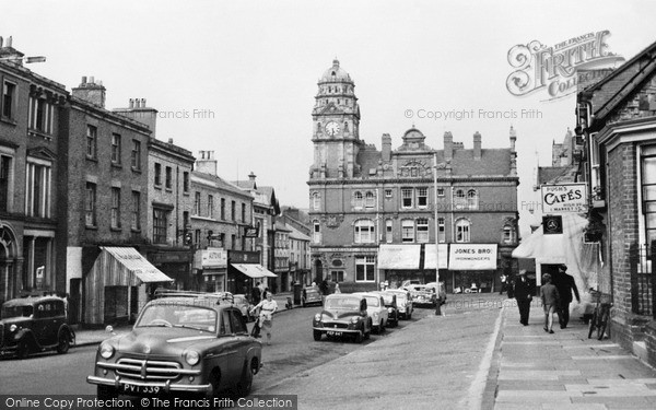 Photo of Newtown, High Street c.1955