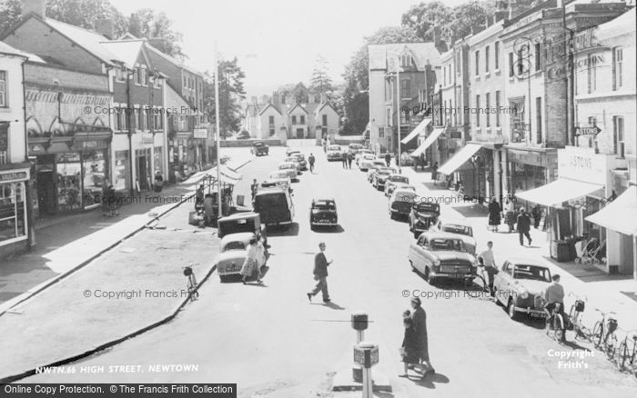 Photo of Newtown, High Street c.1960