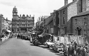 Market Day 1950, Newtown