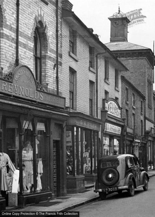 Photo of Newtown, 'reynolds' c.1950