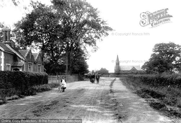 Photo of Noak Hill, St Thomas's Chapel and School 1908