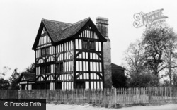 Queen Elizabeth's Hunting Lodge And Museum c.1955, North Chingford