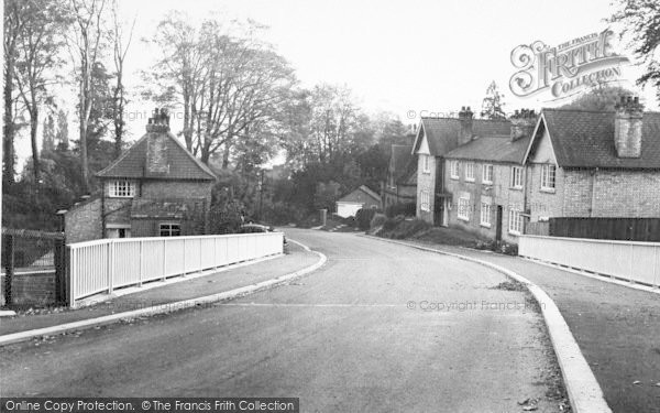 Photo of North Ferriby, Woodgates Lane c.1960