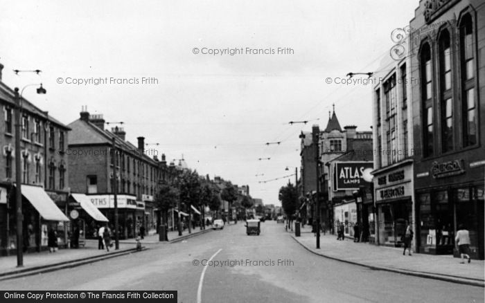 Photo of North Finchley, High Road c.1955