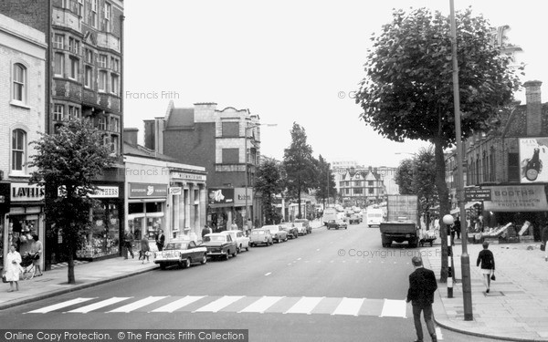 Photo of North Finchley, High Road c.1965