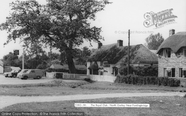 Photo of North Gorley, The Royal Oak c.1960