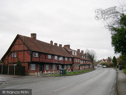 The Village 2004, North Warnborough