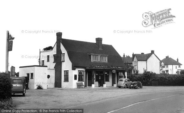 Photo of North Weald, The Queens Head c.1955