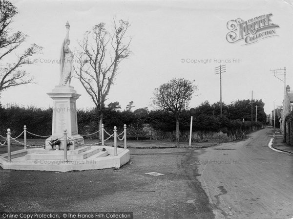 Photo of Northam, War Memorial 1923
