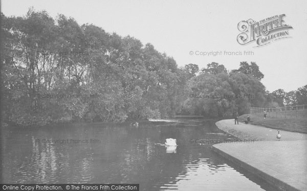Photo of Northampton, Abington Park Lane 1922