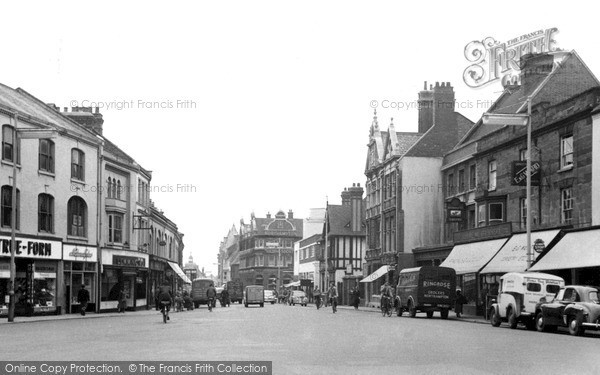 Photo of Northampton, Abington Square c.1955