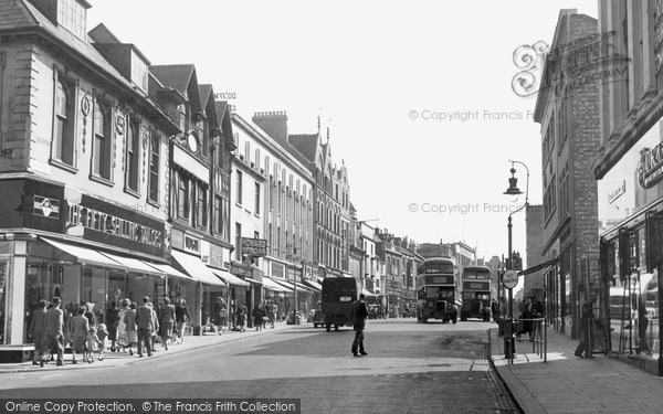 Photo of Northampton, Abington Street c.1950