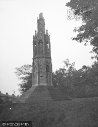 Eleanor Cross c.1950, Northampton