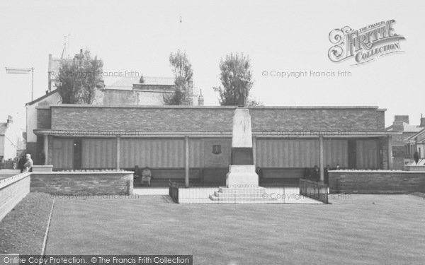 Photo of Northampton, Gardens Of Rememberance c.1955