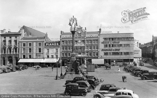 Photo of Northampton, Market Square c.1950