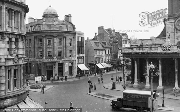 Photo of Northampton, Mercers Row c.1955