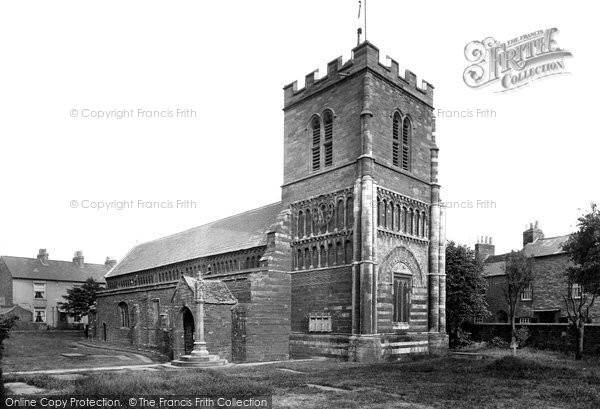 Photo of Northampton, St Peter's Church 1922