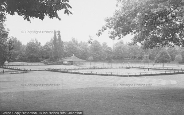 Photo of Northampton, Victoria Park c.1955