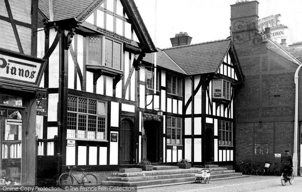 Photo of Northwich, Sir John Brunner Library c.1955