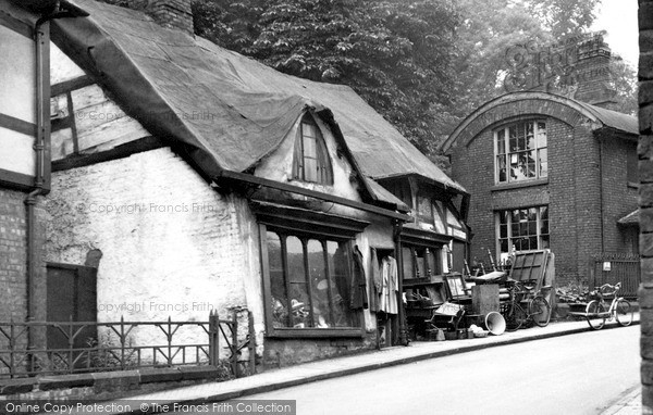 Photo of Northwich, The Old Curiosity Shop c.1950