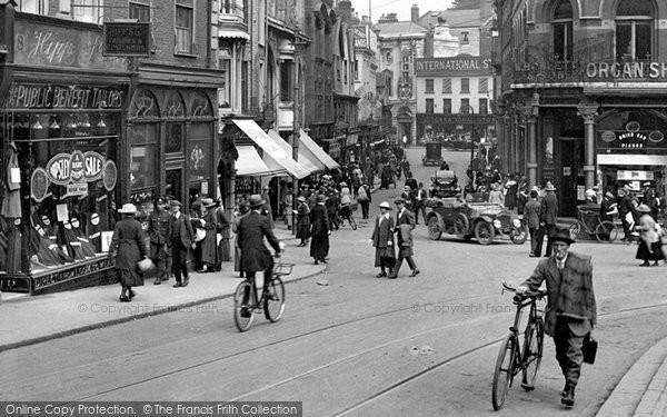 Photo of Norwich, A Busy Street 1919