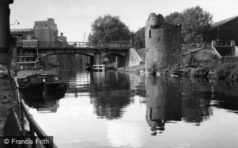 Norwich, Boom Towers and Carrow Bridge 1938