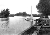 Brundall Gardens 1922, Norwich