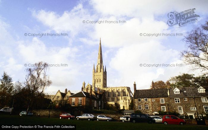 Photo of Norwich, Cathedral 2002