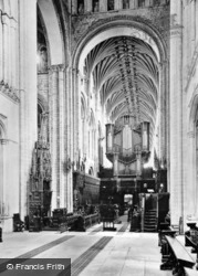 Cathedral Choir c.1935, Norwich