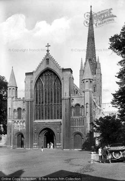 Photo of Norwich, Cathedral West Front 1922