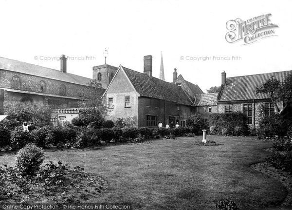 Photo of Norwich, Great Hospital And St Helen's Church 1921