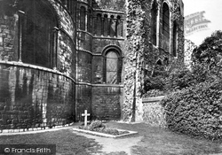 Nurse Cavell's Grave 1919, Norwich