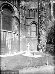 Nurse Cavell's Grave 1929, Norwich