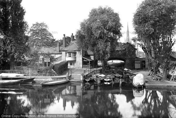 Photo of Norwich, Pull's Ferry 1919