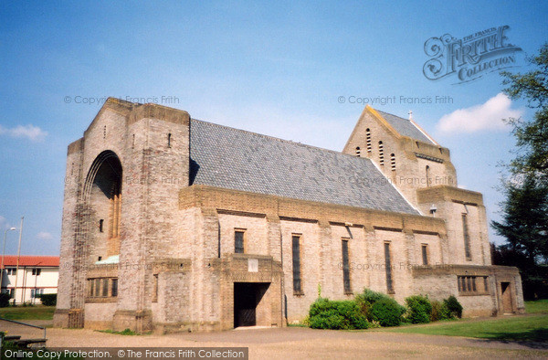 Photo of Norwich, St Catherine's Church, Mile Cross 2004