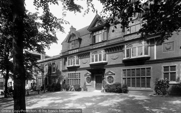 Photo of Norwich, St Ethelberts House, Tombland 1929