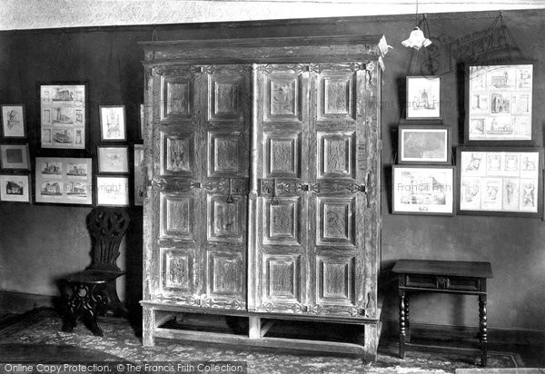 Photo of Norwich, Strangers Hall, Ancient Cabinet 1901