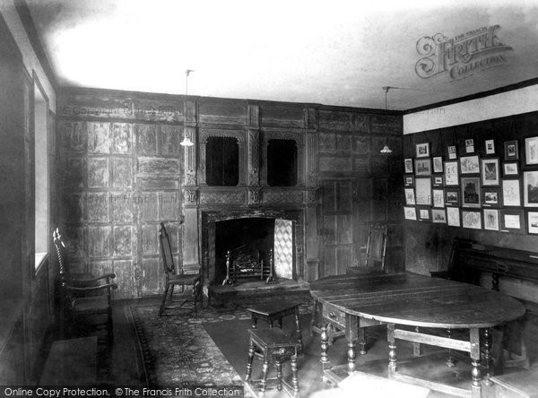 Photo of Norwich, Strangers Hall Panelled Room 1901