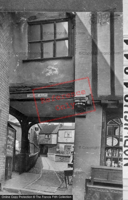 Photo of Norwich, Tombland Alley 1929