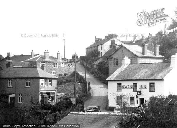 Photo of Noss Mayo, Swan Inn And Hill c.1955