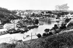 The River Yealm And Globe Inn c.1930, Noss Mayo